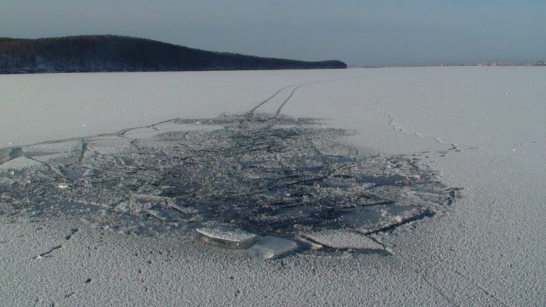 В Конаково Тверской области два подростка провалились под лёд