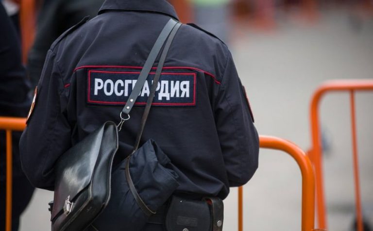 Двух женщин и мужчину задержали росгвардейцы за кражи в Подмосковье