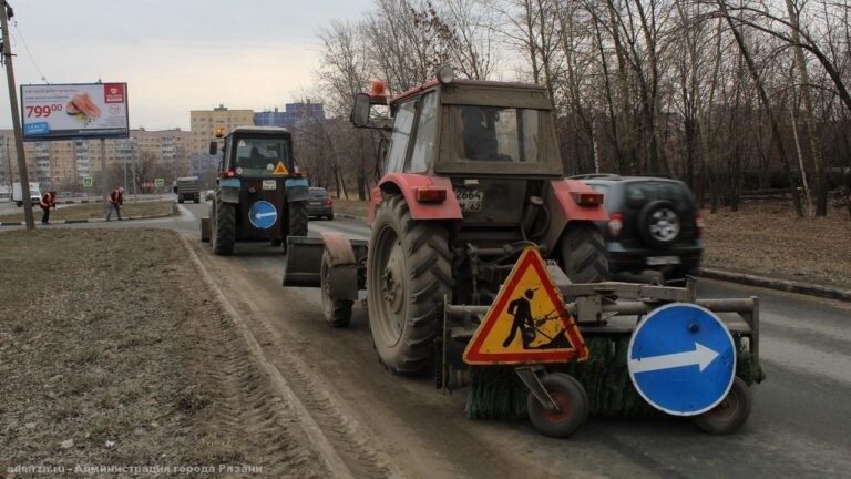 В Солнечногорске дороги убирают и днём и ночью
