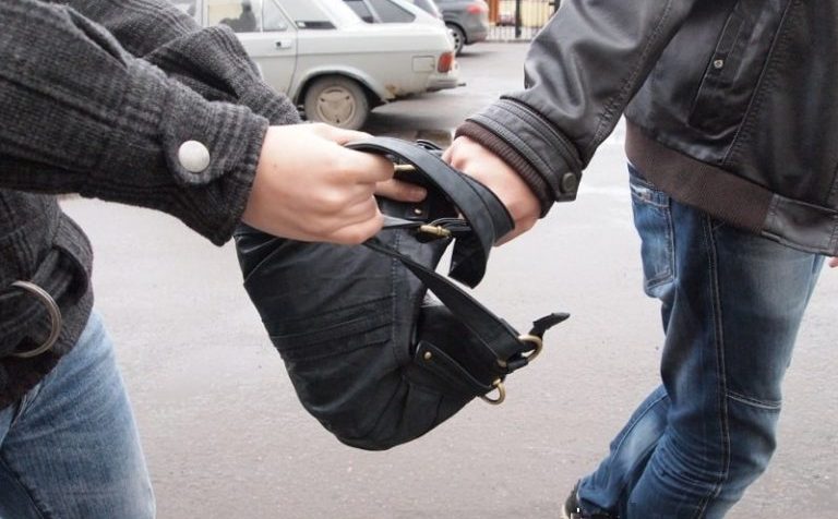 В Москве безработного ограбили на 12 млн рублей