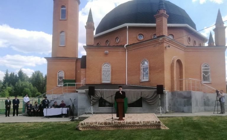 Мечети в Подмосковье открылись с рядом ограничений