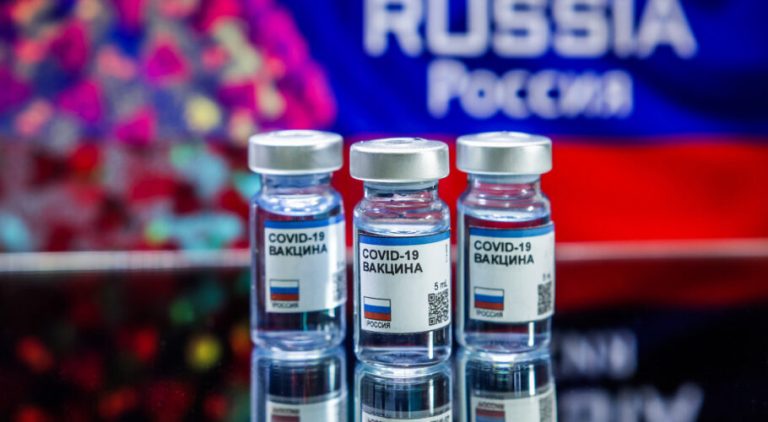 Минздрав России разрешил провести испытание шестой вакцины от COVID-19
