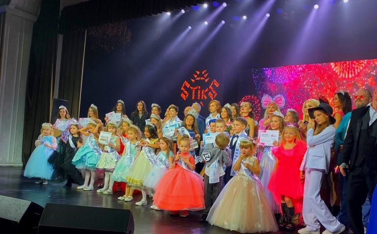 «Красота спасёт мир»: восьмилетняя клинчанка получила титул «Юная Топ Модель России 2020»