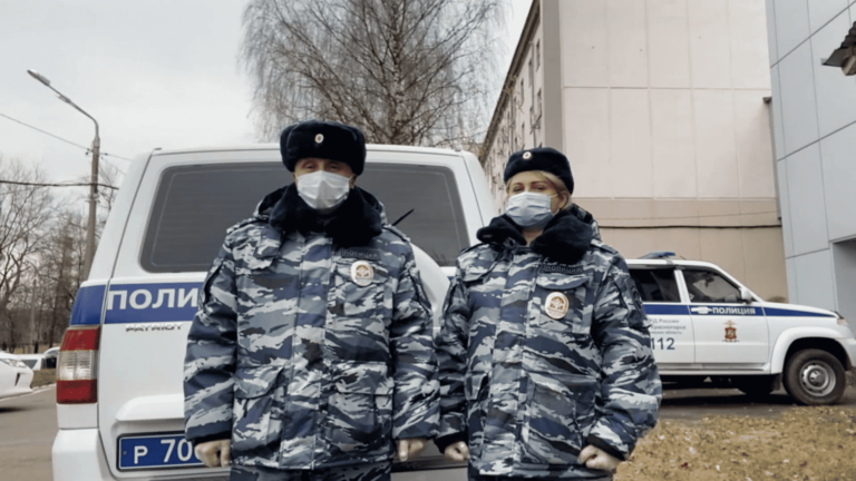 В Красногорске полицейские спасли 77-летнюю женщину из горящего дома