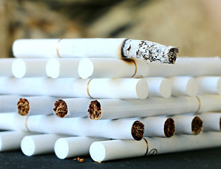 Сигареты в России перестанут гореть самостоятельно