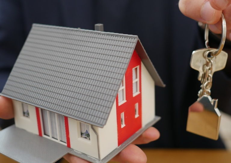 Рынок недвижимости красноярска предложил большой выбор загородных домов