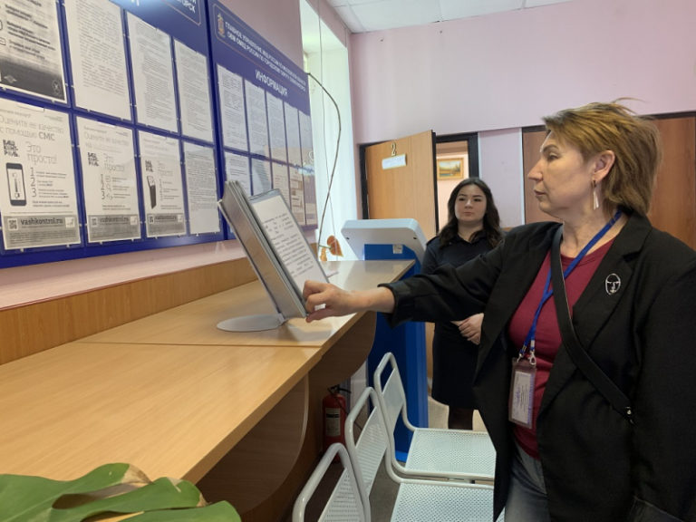 В Солнечногорске общественница проверила работу подразделения по вопросам миграции