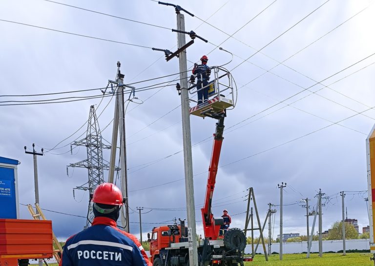 Энергетики повышают надежность электроснабжения деревень Чашниково и Голиково в г.о. Солнечногорск