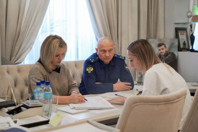 Клинский городской прокурор провел выездной прием граждан и членов семей участников СВО