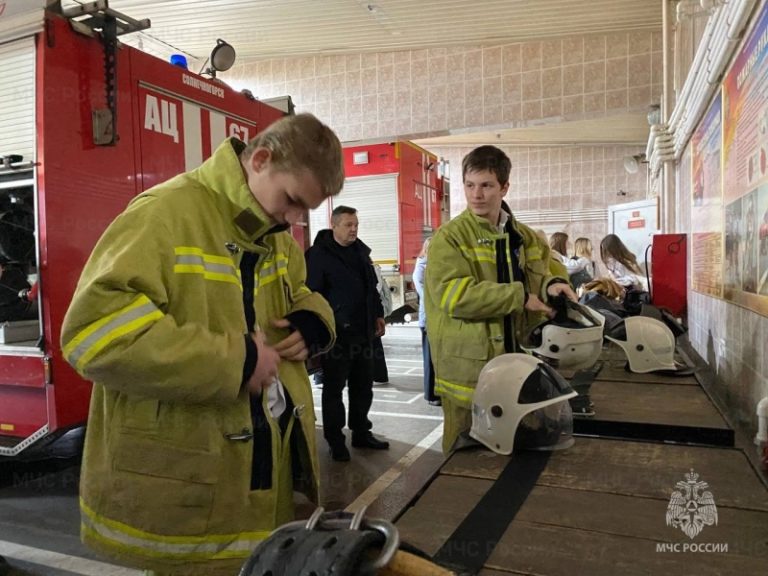 Школьники Солнечногорска узнали о буднях пожарных